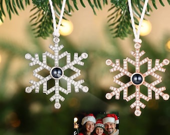 Adorno de proyección familiar personalizado, adorno de proyección de fotos navideñas, adorno de copo de nieve, decoración de árbol colgante, regalo de Navidad conmemorativo