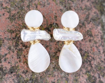 White Mother of Pearl Earrings, Southern Wedding Earrings for Brides, Statement Earrings Wedding Handmade, Bridesmaid Gold Teardrop