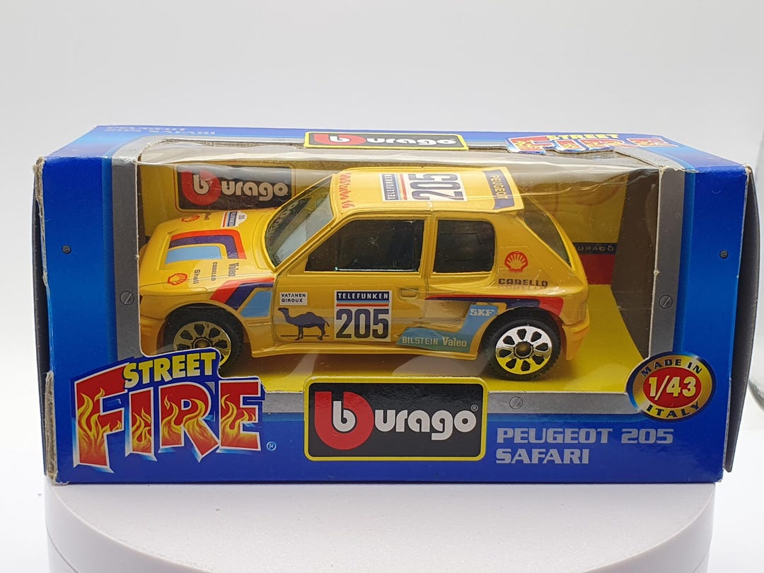 Bburago vintage Burago Peugeot 205 1:25 Rally Safari Camel