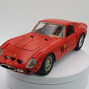 Ferrari GTO 1962 Burago 1/24