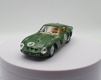 burago 1962 FERRARI 250GTO各その他 Amazon.com: Bburago 1962 Ferrari 250 GTO 1: 24 Scale Die