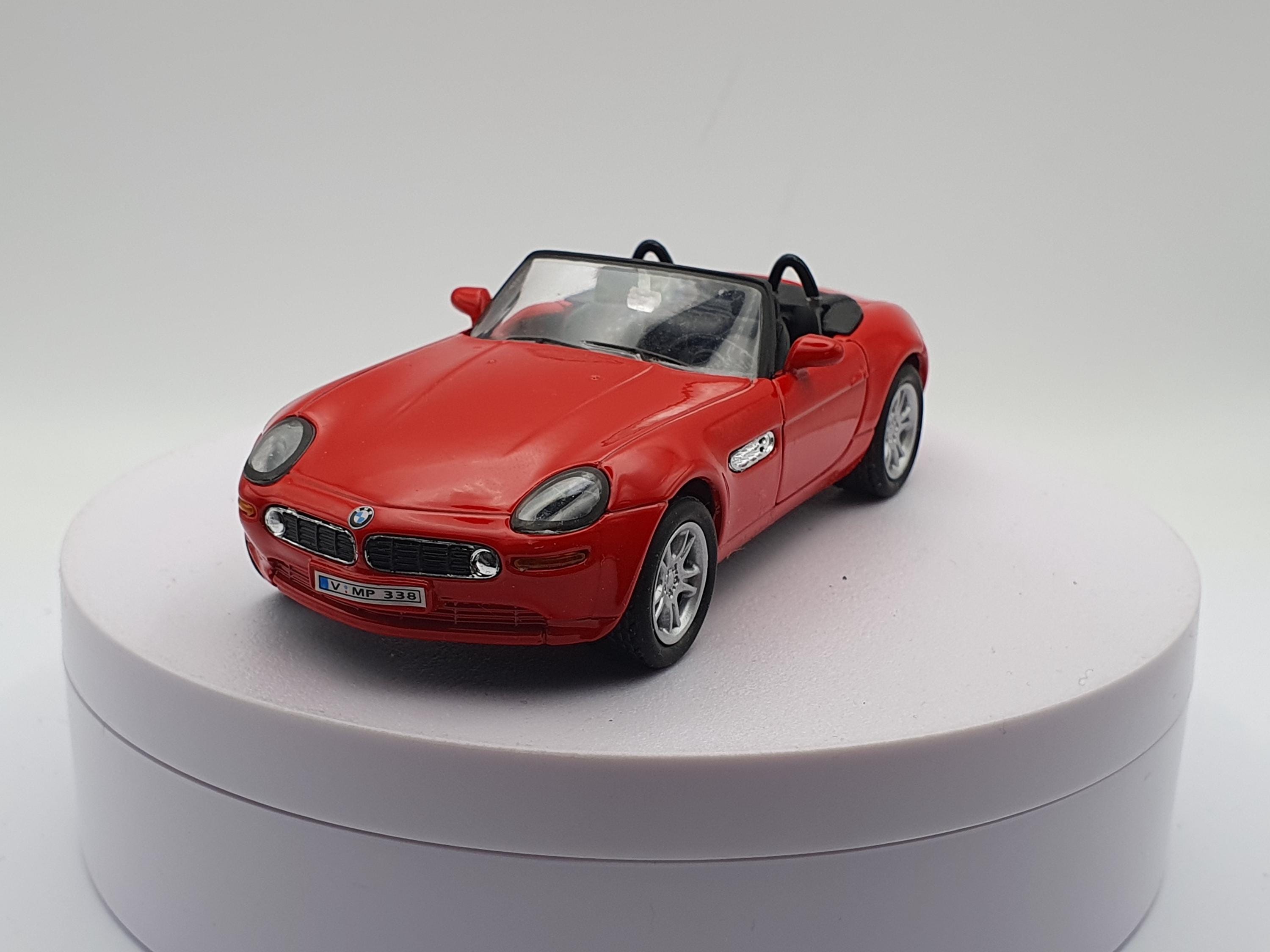 ミニカー  Z8 RARE Vintage Motormax 1:64 diecast car BMW Z8 Roadster RED NEW IN