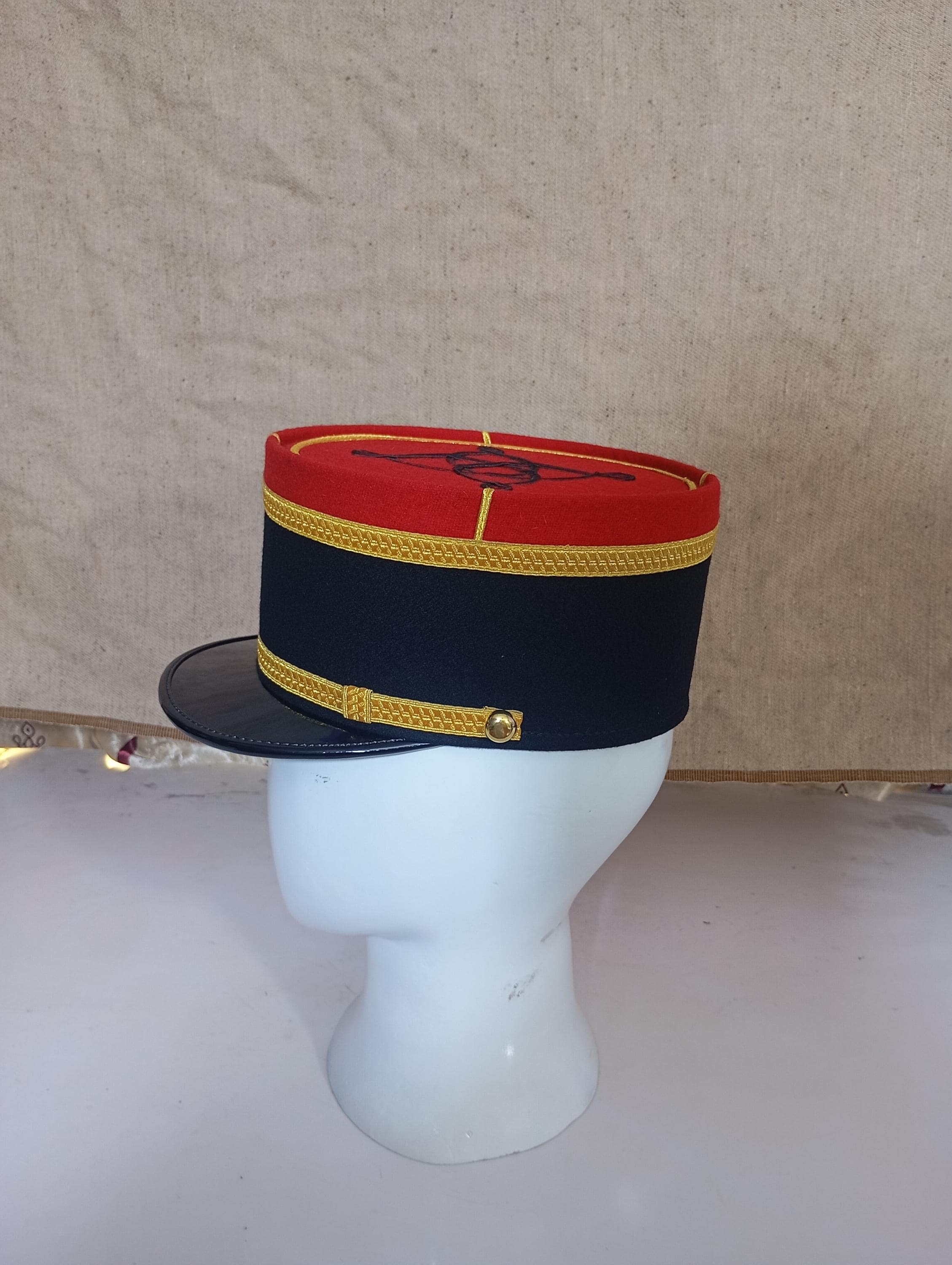 フランス軍のケピ帽 - 赤と黒の将校帽に金の縁取り - Etsy 日本