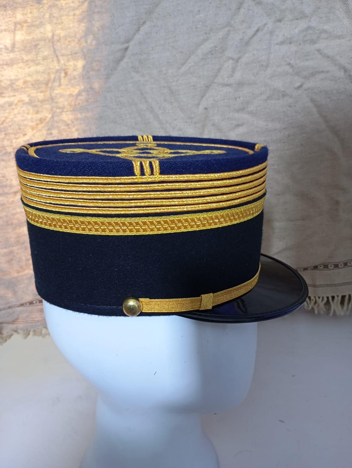 フランス将校用ケピ帽 - 金刺繍の軍事パレードキャップ - 歴史的な制服