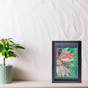 Girasole multicolore in tecnica mista su tela 6x6, opera d'arte originale, regalo per il fiore del segno zodiacale del Leone, cornice inclusa