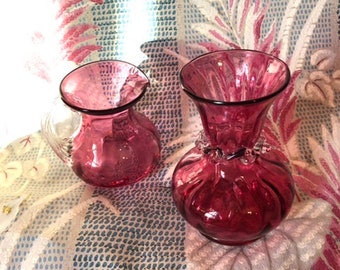 2 pcs Vtg vase and pitcher cranberry rose blown glass sun catchers mini vases table scraping cottage core decoration rose glass knick knacks