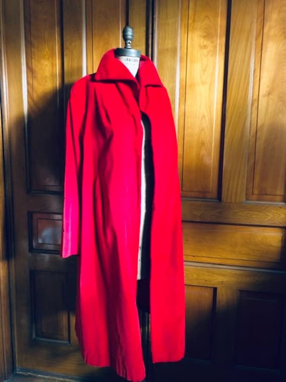 Vintage red velvet duster, standup collar, velvet