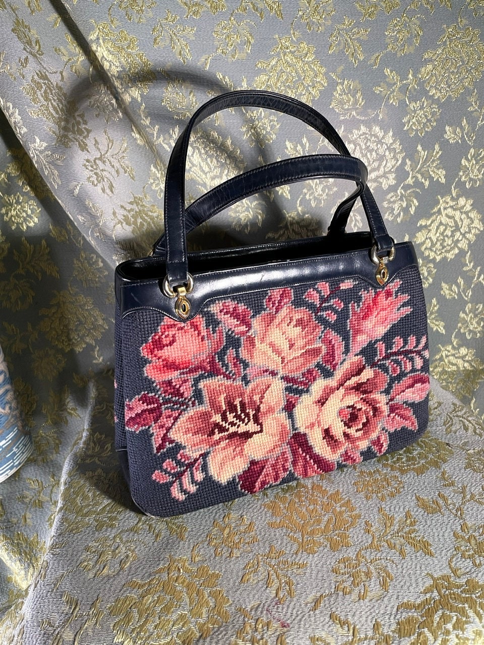Vintage Black Floral Needlepoint Handbag – Ever Thrift