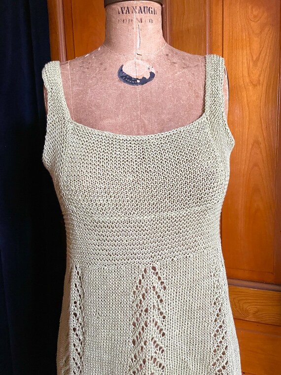 Vintage 70s hand knit tunic top pale celery size … - image 4