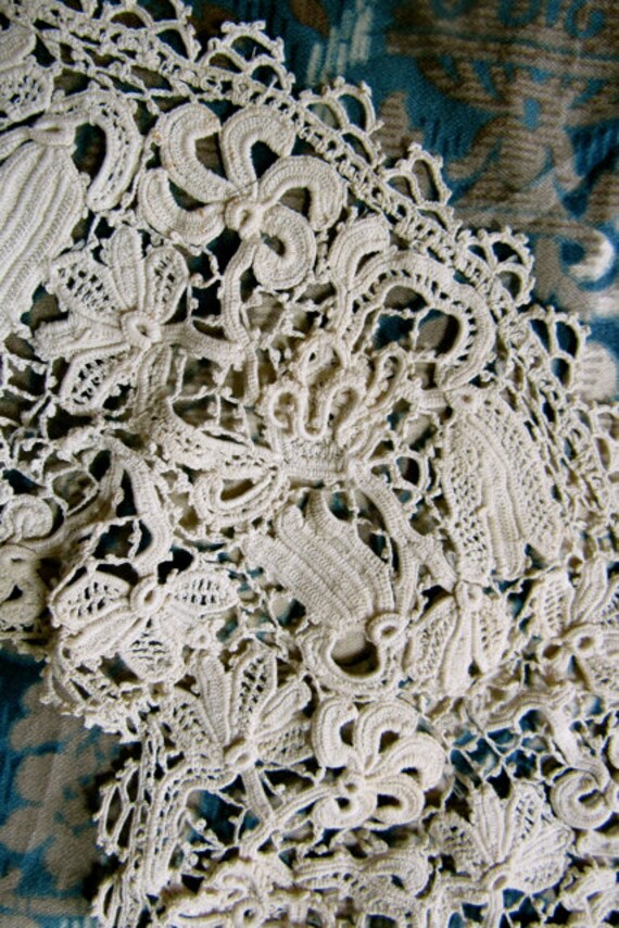 Antique Edwardian Victorian lace collar, Queen Vi… - image 4