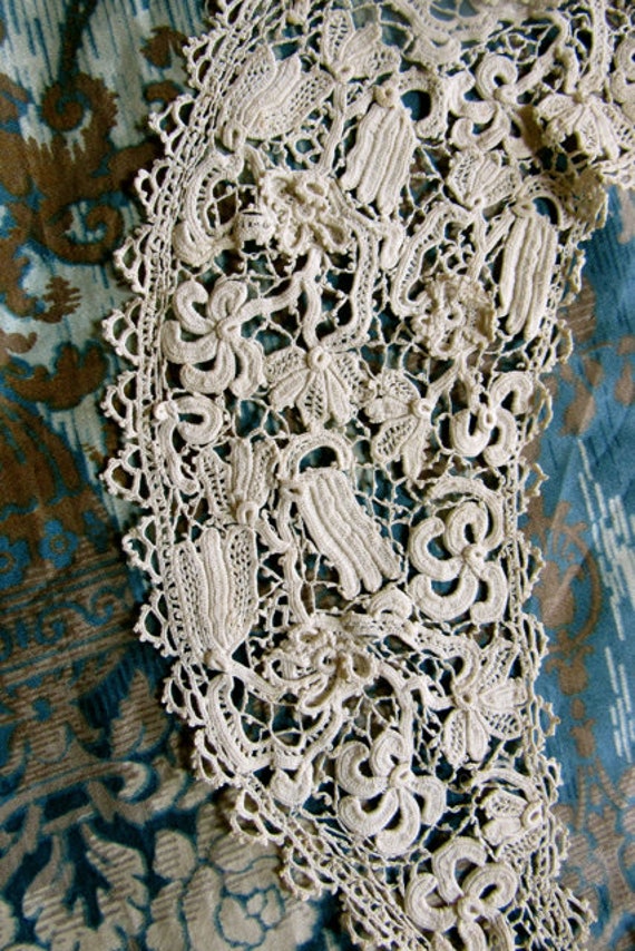 Antique Edwardian Victorian lace collar, Queen Vi… - image 3