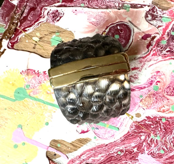 Vintage Alexis Bittar lucite cuff bangle magnet c… - image 5