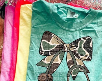 Camo Stethoscope Bow Nurse Shirt – Healthcare Worker Graphic Tee