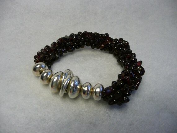 Handmade Vintage Garnet and Silver Stretch Bracel… - image 5