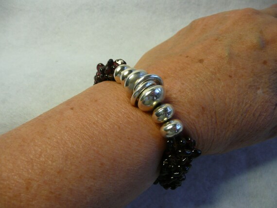 Handmade Vintage Garnet and Silver Stretch Bracel… - image 3