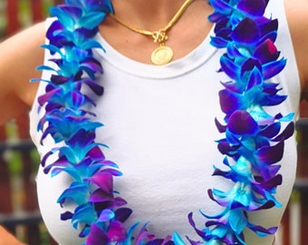 Blue Thai Orchid Lei: Fresh Dendrobium Blooms for Tropical Events