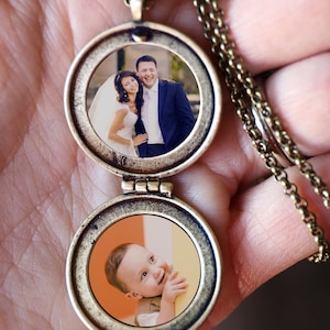 Custom photo round locket featuring personalized circular images designed to fit perfectly inside round lockets. This printable locket image service offers high-resolution photo printing in a circle shape, ideal for keepsake jewelry. Upload your favorite memories to create meaningful and unique locket photos. Perfect for gifts, memorials, or daily wear. Circle photo prints tailored to match your round locket's size.