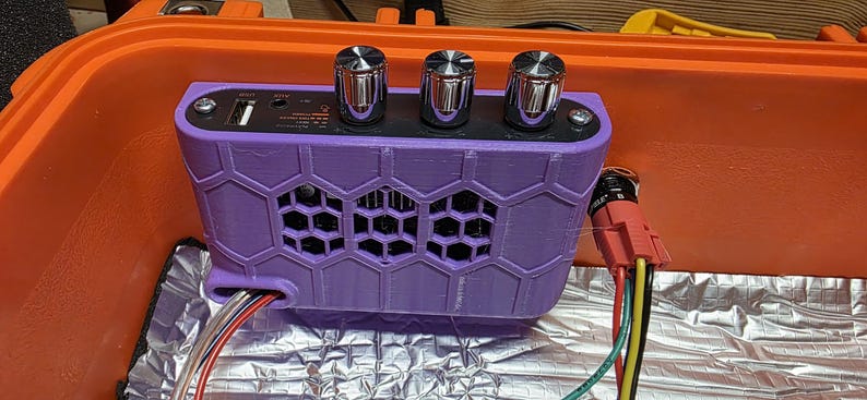 Apache 2800 Boombox With 8