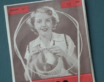 Vintage circular knitting needle / pin 1940s 1950s - early nylon example - old UK size 12 short length 12" - original 40s 50s packaging