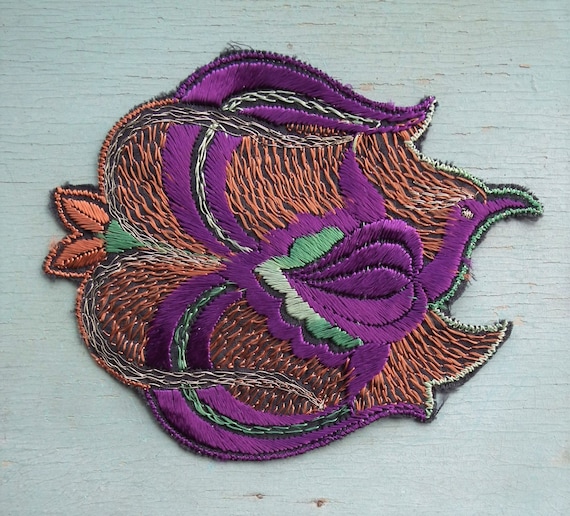 Vintage applique 1920s 1930s sew on fabric applique dress trim bird of paradise motif 20s 30s Art Deco era purple brown green