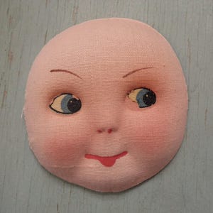 Vintage 30er 40er Jahre Puppengesicht - handbemaltes gepresstes geformtes Stoffgesicht / Maske zum Puppenmachen - 1930er 1940er Jahre Stoffgesicht für Stoff- / Stoffpuppen