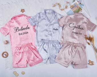 Flower Girl Getting Ready Outfit,Junior Bridesmaid Pajamas,Matching Bridesmaid PJs,Personalized Gifts for Birthday,Flower girl Gifts For Her
