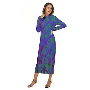 Pode incluir: Vestido midi de manga comprida com um padrão abstrato vibrante em tons de azul, verde e roxo. O vestido tem um decote alto e uma silhueta ajustada, perfeito para um look elegante e artístico.