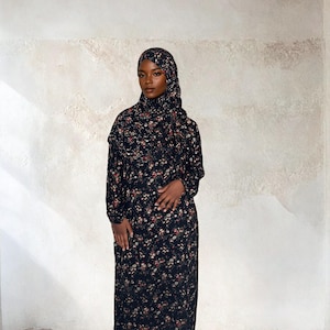 Elegant Prayer Abaya Dress with Attached Hijab - Islamic Gift