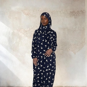 Elegant Prayer Abaya Dress with Attached Hijab - Islamic Gift