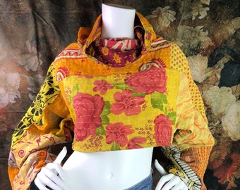 Top corto Kantha en dorados, amarillos y naranjas