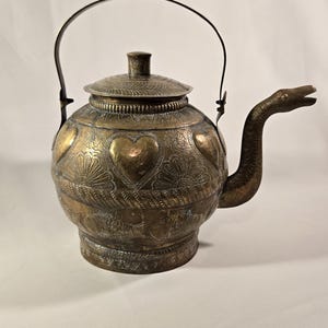 Beautiful Vintage Brass Kettle