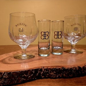 Set of 4 Vintage Baileys Irish Cream Liqueur Glasses