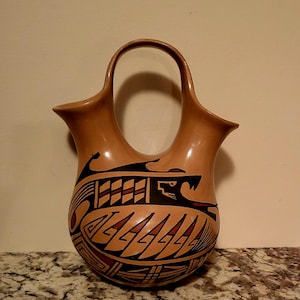 Vintage Artist Signed Mata Ortiz Polychrome Wedding Vase.