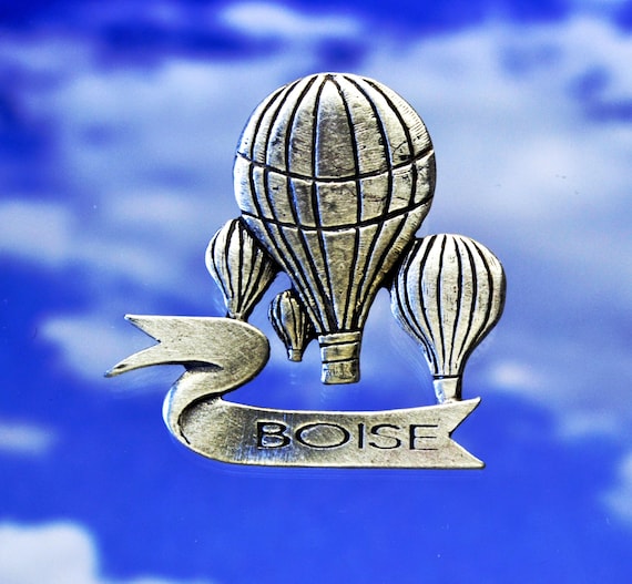 Boise State BSU Hot Air Balloon Pin Vintage Broncos Idaho