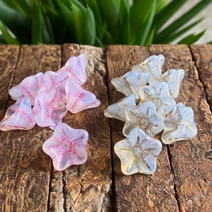 Flower Beads - Glass Flower Beads - Czech Glass Flower Beads - Petunia Flower Beads - Czech Flower Beads - 8x13mm - 10 pcs