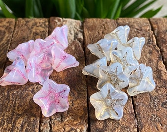 Flower Beads - Glass Flower Beads - Czech Glass Flower Beads - Petunia Flower Beads - Czech Flower Beads - 8x13mm - 10 pcs