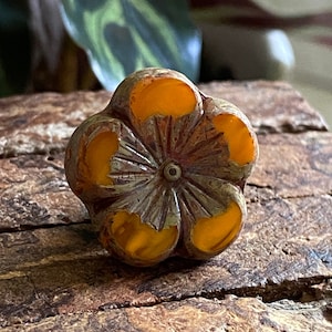 Flower Beads - Glass Flower Beads - Czech Glass Flower Beads - Hibiscus Flower Beads - Czech Flower Beads - 21mm -2pcs