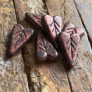 Heart Glass Beads - Heart Beads - Czech Glass Beads - Czech Leaf Beads - Czech Heart Beads - 16x11mm - 8 pcs