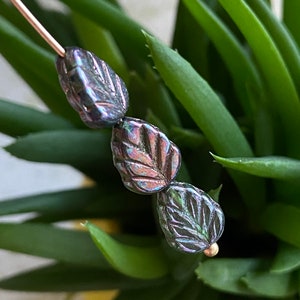 Czech Glass Beads - Leaf Beads - Czech Glass Leaf Beads - Leaves Beads - Czech Beads - 10x8mm - 20 pcs