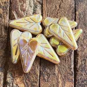 Heart Glass Beads - Heart Beads - Czech Glass Beads - Czech Beads - Czech Heart Beads - 16x11mm - 8 pcs