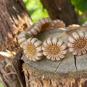 Sunflower beads - Flower beads - Glass flower beads - Czech glass flower beads -13mm - 12pcs