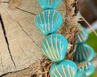 Czech Glass Beads - Shell Beads - Sea Shell Beads -Conch Shell Beads - 9mm - 15 pcs