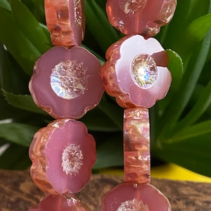 Hibiscus flower beads - Hawaiian flower beads - Glass flower beads - Czech glass flower beads - Flower beads - 14mm - 6pcs