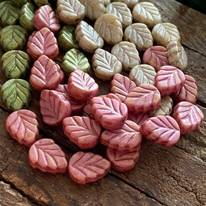 Czech Glass Beads - Leaf Beads - Czech Glass Leaf Beads - Leaves Beads - Czech Beads - 10x8mm - 18 pcs