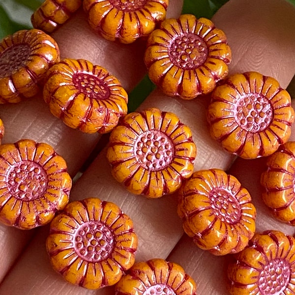 Sunflower beads - Flower beads - Glass flower beads - Czech glass flower beads -13mm - 12pcs