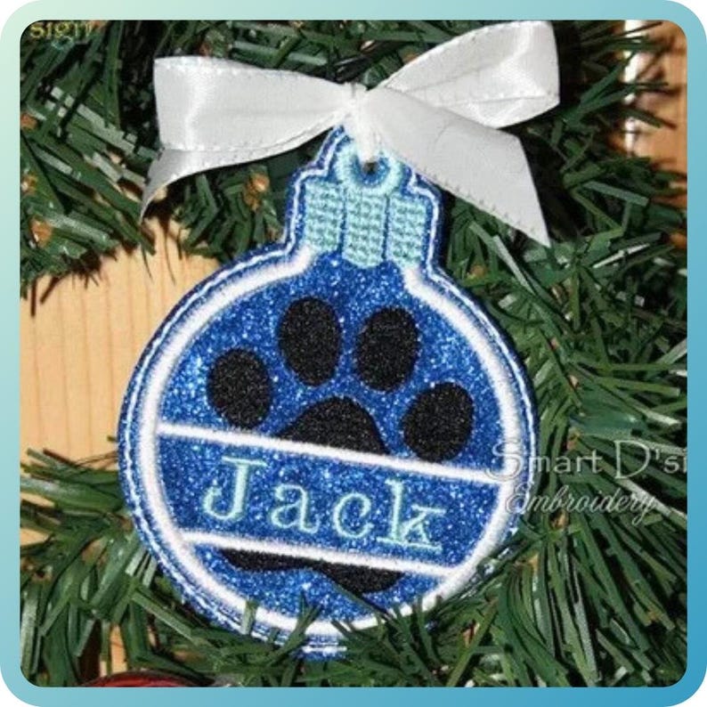 Split Name Paw Print Christmas Bauble Ornament ITH Machine Embroidery Design 4x4 inch 10x10 cm Tree, Gift Tag, In The Hoop Smart D'sign Xmas image 1