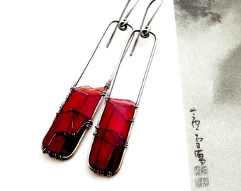 Red City Silver Earrings. Dark Oxidized Silver. Elongated Earrings. Lightweight. Geometric Shapes.