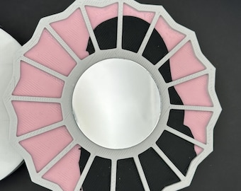 De goddelijke vrouwelijke spiegelvinyltopper