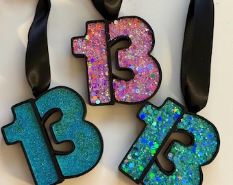 Glitter 13-ornament