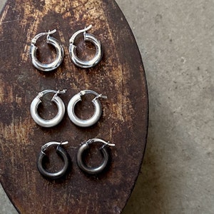 Small Beefy Hoop Earrings image 1